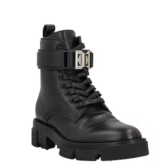 Givenchy leather ankle boots - Picture 1 of 10